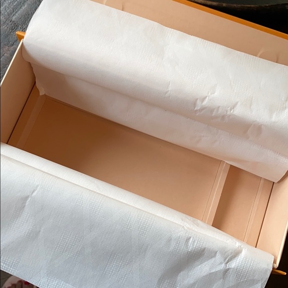 COPY - Louis Vuitton Boxes - Picture 2 of 3